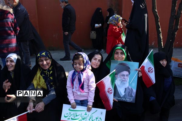 قاب‌های ماندگار از ۴۵ سالگی انقلاب اسلامی