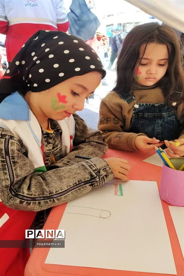 برپایی ایستگاه دوستدار کودک در راهپیمایی 22 بهمن