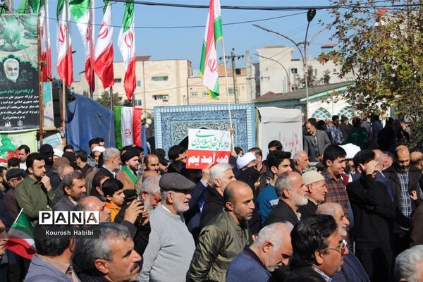 گام‌های استوار مردم آمل در چهل و پنجمین فجر انقلاب