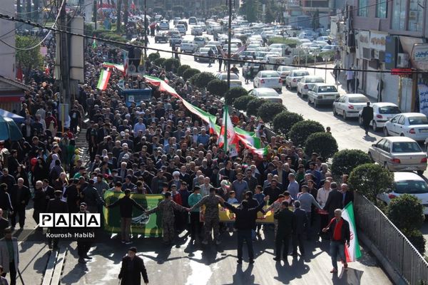 گام‌های استوار مردم آمل در چهل و پنجمین فجر انقلاب