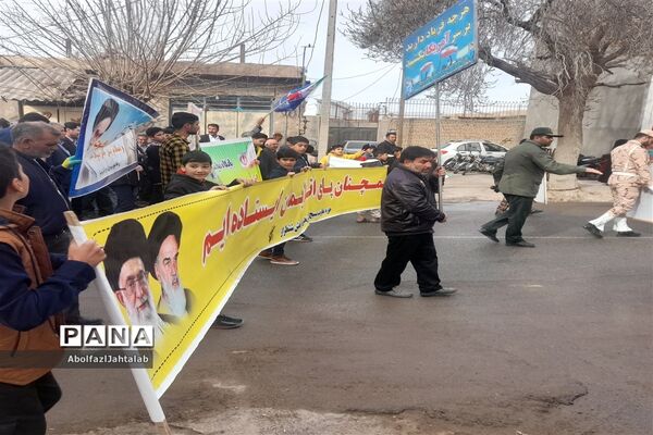 برگزاری راهپیمایی باشکوه 22 بهمن ماه در شهر کندر