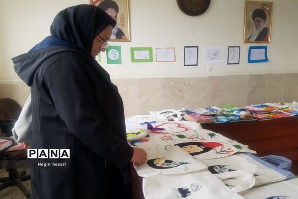 نمایشگاه دستاوردهای هنری دانش‌آموزان شهرستان پیشوا