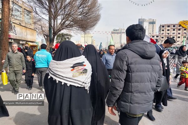 راهپیمایی باشکوه یوم الله ۲۲ بهمن در جوار حرم مطهر رضوی