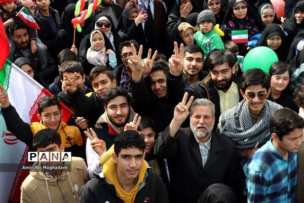 راهپیمایی 22 بهمن در مشهد