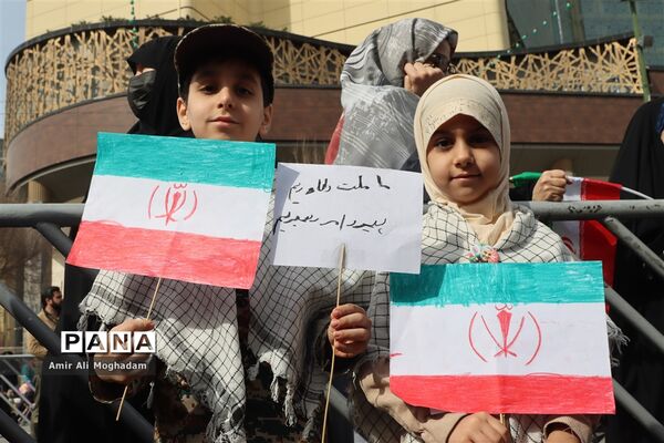 راهپیمایی 22 بهمن در مشهد