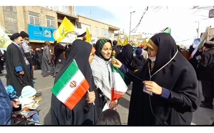 جلوه‌های دیدنی راهپیمایی ۲۲ بهمن در قم/فیلم