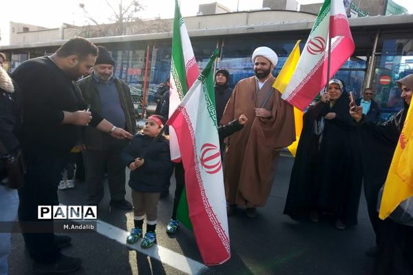 یوم الله ۲۲ بهمن، بیعت با رهبری