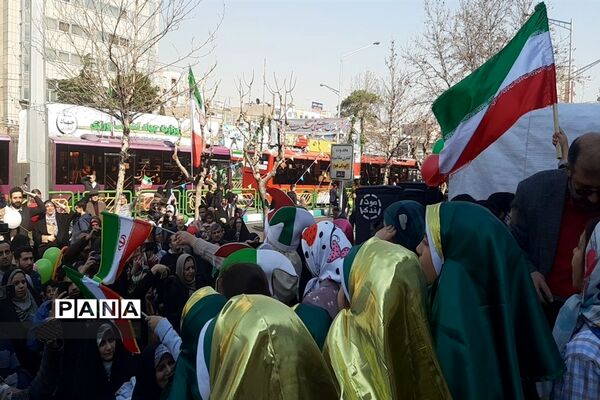 راهپیمایی ۲۲ بهمن
