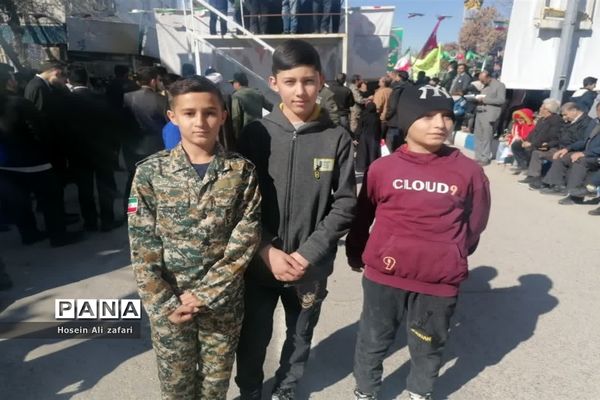 حضور حضور اقشار مختلف در راهپیمایی ۲۲ بهمن ۱۴۰۲