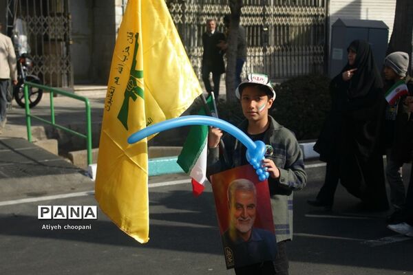 برپایی غرفه سازمان دانش‌آموزی شهر تهران
