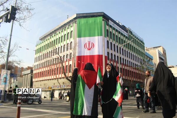 برپایی غرفه سازمان دانش‌آموزی شهر تهران
