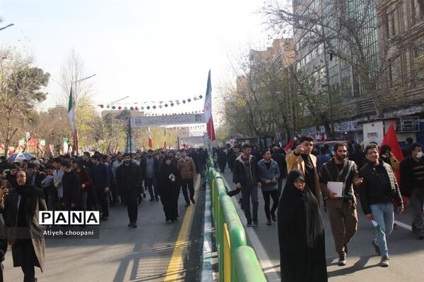 برپایی غرفه سازمان دانش‌آموزی شهر تهران