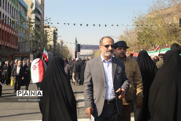 برپایی غرفه سازمان دانش‌آموزی شهر تهران