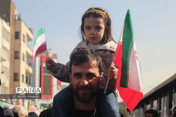 برپایی غرفه سازمان دانش‌آموزی شهر تهران