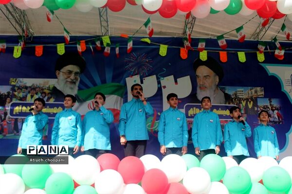 برپایی غرفه سازمان دانش‌آموزی شهر تهران