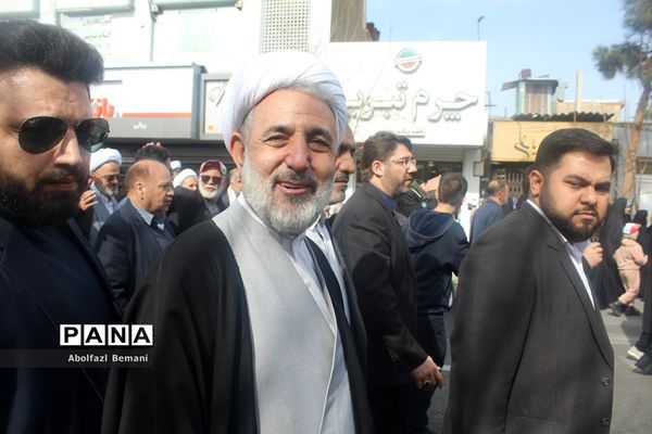 راهپیمایی یوم الله 22 بهمن در قم-1