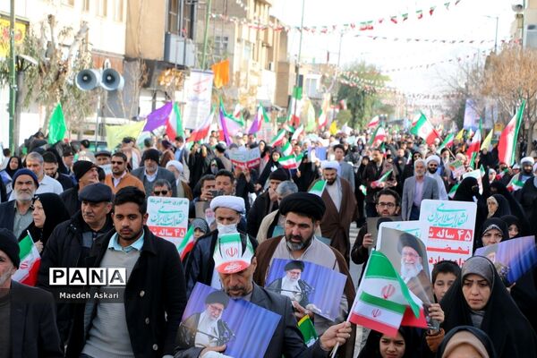 راهپیمایی یوم الله 22 بهمن در قم-1