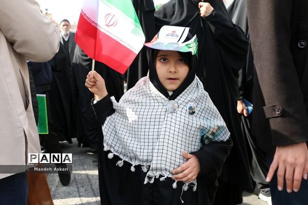 راهپیمایی یوم الله 22 بهمن در قم-1