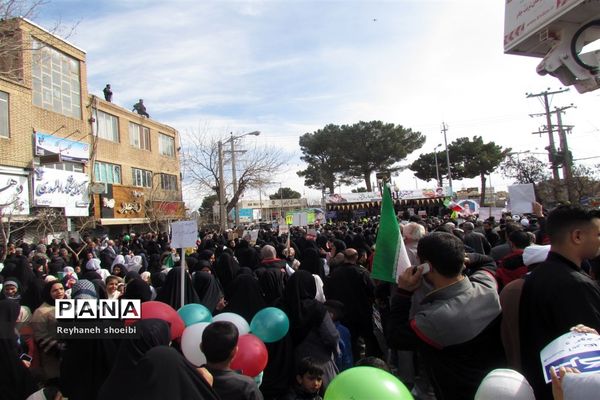 حضور پرشور مردم  تربت جام در راهپیمایی۲۲بهمن
