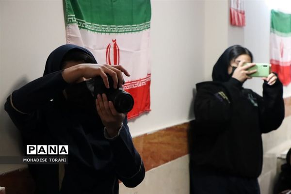 یادواره شهدای انقلاب اسلامی در آموزشگاه منصوره خلیلی ناحیه یک بهارستان