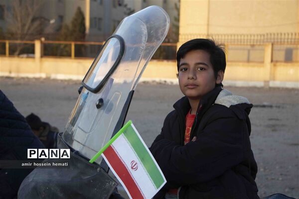 همایش دوچرخه سواری به‌مناسبت 22 بهمن