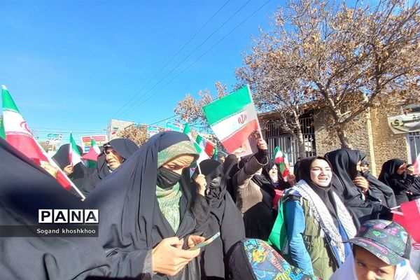 حضور گسترده مردم انقلابی شهر تیتکانلو در راهپیمایی ۲۲ بهمن ماه