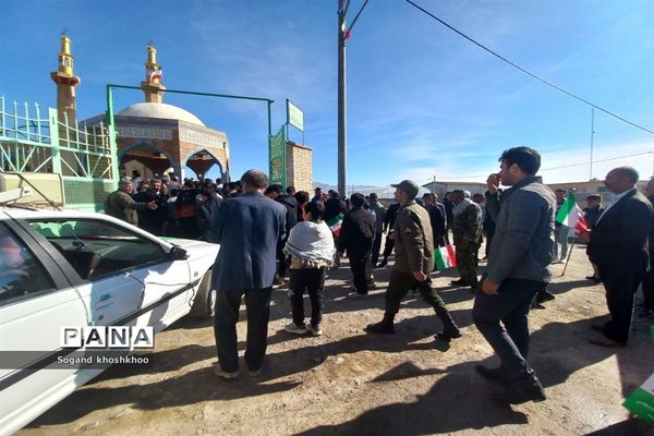 حضور گسترده مردم انقلابی شهر تیتکانلو در راهپیمایی ۲۲ بهمن ماه