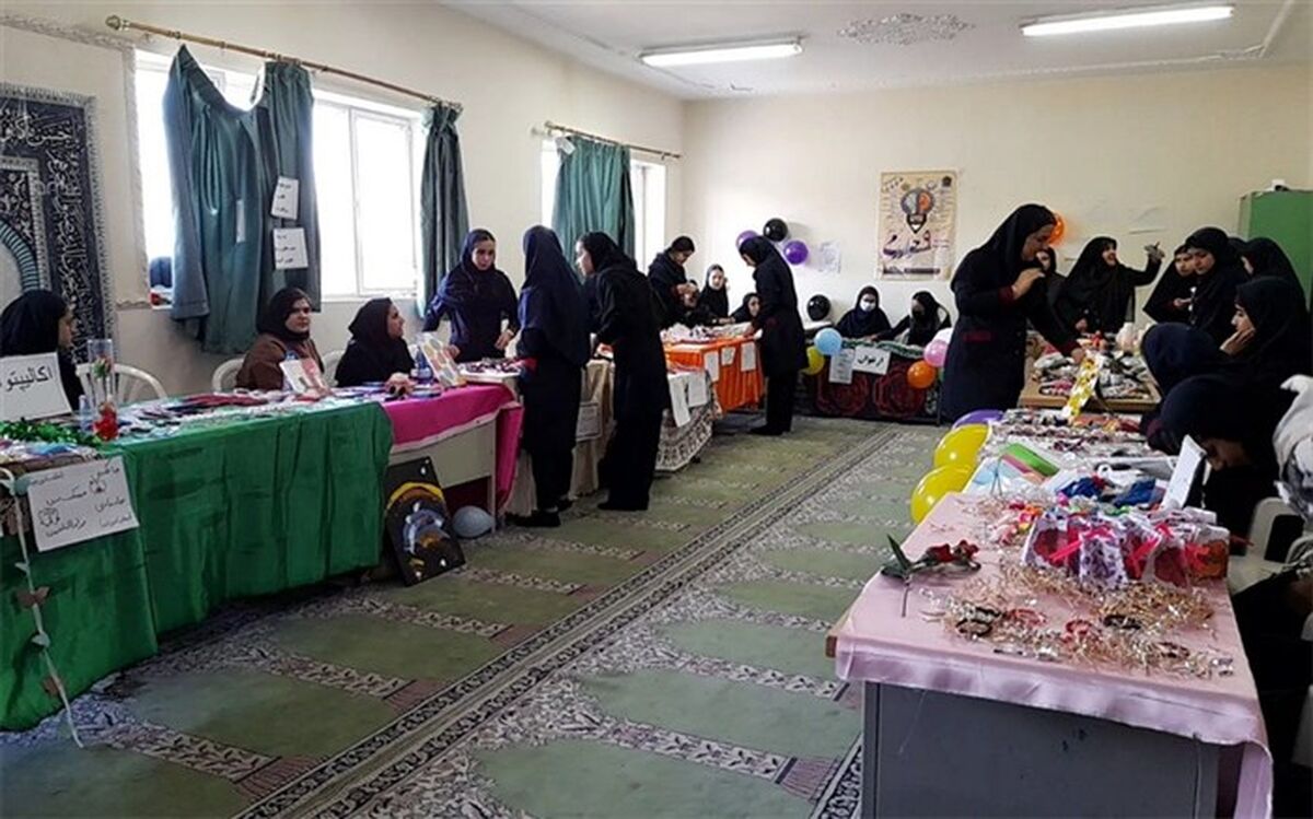 برپایی بازارچه‌های دست‌سازه دانش‌آموزی خلاقیت آن‌ها را افزایش می‌دهد/ فیلم