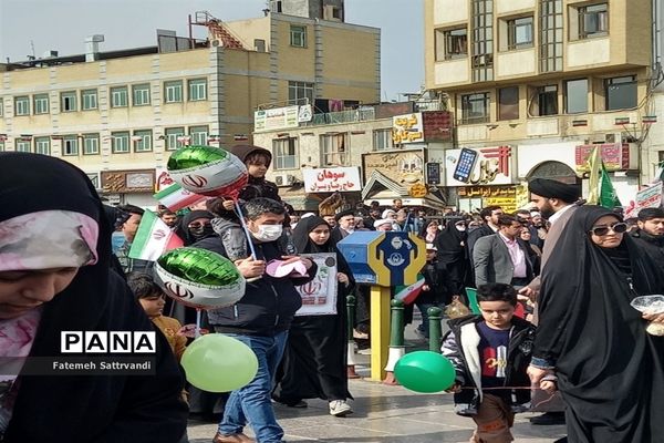 راهپیمایی یوم الله 22 بهمن در قم-3