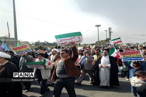 راهپیمایی یوم الله 22 بهمن در قم-3