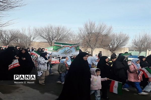 راهپیمایی یوم الله 22 بهمن در قم-3