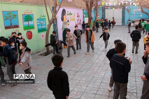 مدرسه نور ایمان در دستان مدیریت انجمن اولیا