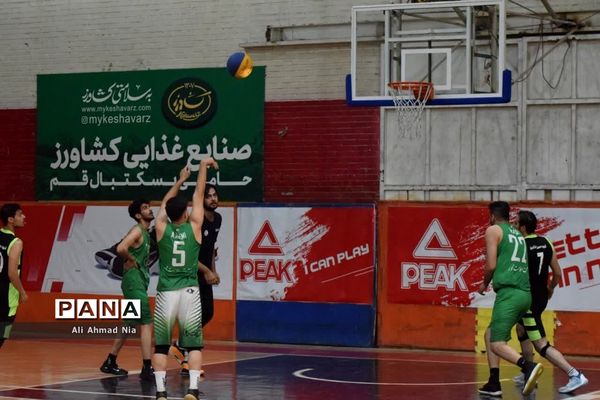 قهرمانی تیم چاپ و نشر نورانی در مسابقات بسکتبال سه نفره جام فجر قم