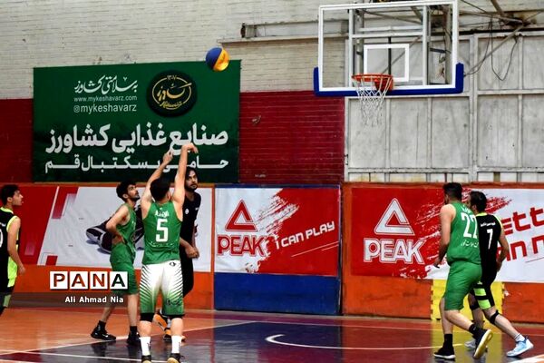 قهرمانی تیم چاپ و نشر نورانی در مسابقات بسکتبال سه نفره جام فجر قم