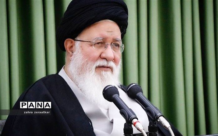 دانش‌آموزان تضمین‌کننده آینده کشور و ستون اصلی ابتکارات و نوآوری‌های فکری جدید در آموزش‌ و پرورش