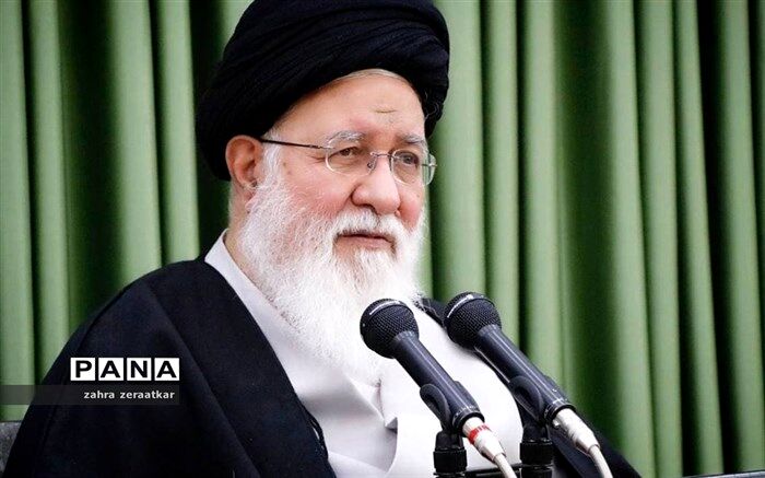 دانش‌آموزان تضمین‌کننده آینده کشور و ستون اصلی ابتکارات و نوآوری‌های فکری جدید در آموزش‌ و پرورش
