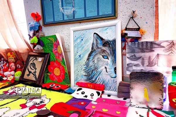 نمایشگاه هنرهای دستی دانش‌آموزان مدرسه فاطمیه