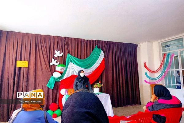 نمایشگاه هنرهای دستی دانش‌آموزان مدرسه فاطمیه