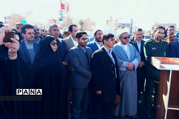 افتتاح ۲ طرح عمرانی و آغاز عملیات فاز ۳ طرح ملی مسکن در قوچان با حضور استاندار خراسان رضوی