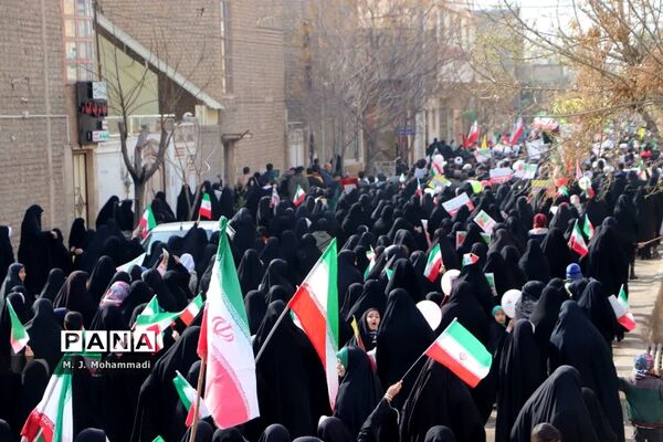راهپیمایی 22 بهمن در شهر قنوات قم