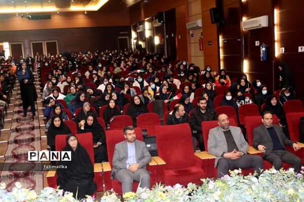 برگزاری همایش رأی اولی‌ها در شهرستان فیروزکوه