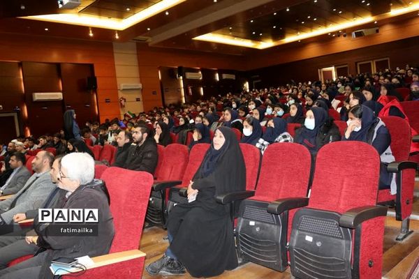 برگزاری همایش رأی اولی‌ها در شهرستان فیروزکوه