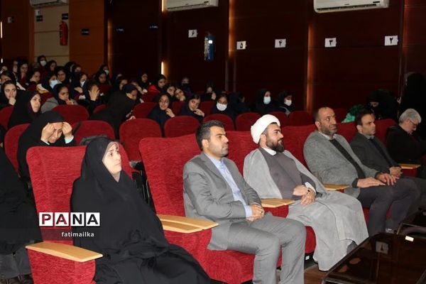 برگزاری همایش رأی اولی‌ها در شهرستان فیروزکوه