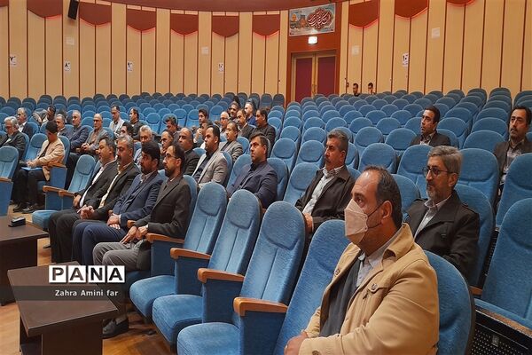 جلسه هماهنگی سفر یک‌روزه استاندار و مدیران کل به نور