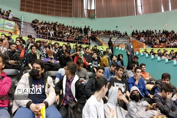 جشن بزرگ اولین تجربه سیاسی دانش‌آموزان