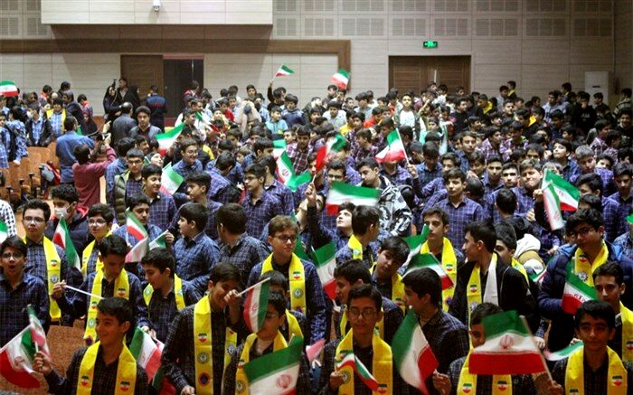 همایش یاوران انقلاب در زنجان برگزار شد/ فیلم