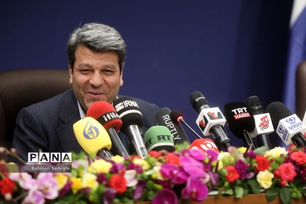 نشست خبری شورای سیاست گذاری اولین جشنواره بین المللی فیلم خزر