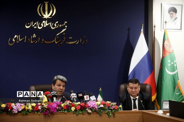 نشست خبری شورای سیاست گذاری اولین جشنواره بین المللی فیلم خزر