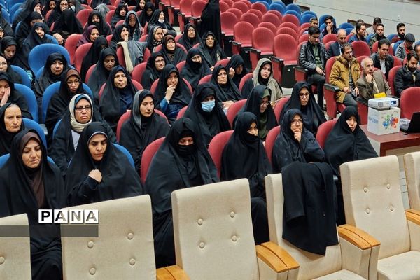 جلسه توجیهی مدیران و همیار معلمان مدارس شعب اخذ رأی