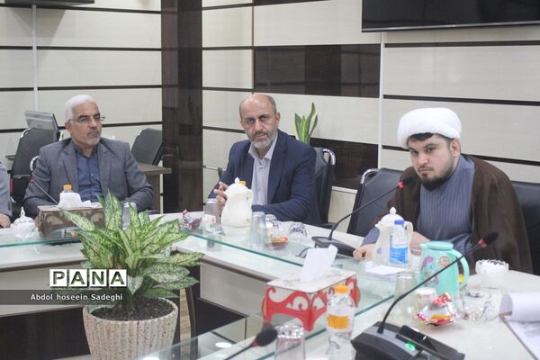 جلسه ستاد بزرگداشت هفته تربیت آموزش و پرورش استان بوشهر
